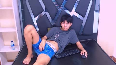 MORTELLE online show from November 24, 2025, 7:24 pm