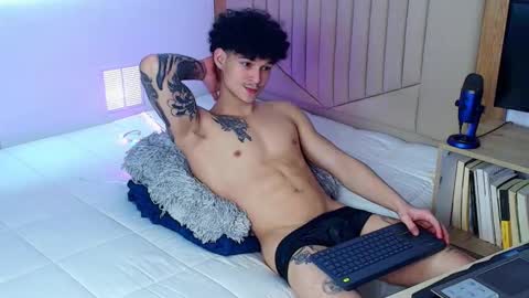 Snapshot of morthy_downey chatting on December 6, 2024, 4:17 pm Morthy online show from December 6, 2024, 4:17 pm