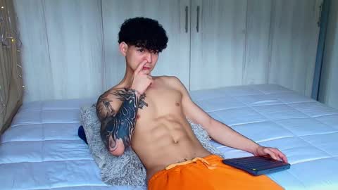 Snapshot of morthy_downey chatting on December 14, 2024, 1:49 pm Morthy online show from December 14, 2024, 1:49 pm