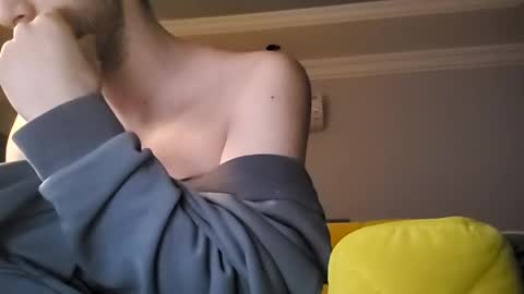 twennysevv27 online show from January 1, 2025, 2:09 am