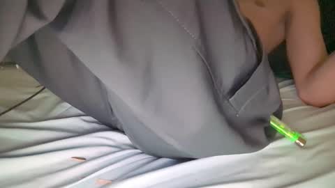 twennysevv27 online show from February 7, 2025, 8:11 am