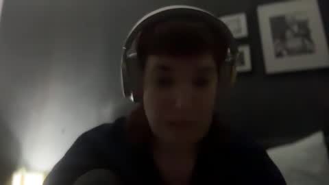 Snapshot of mossy_mommy chatting on February 15, 2025, 12:59 am Mossy Mommy online show from February 15, 2025, 12:59 am