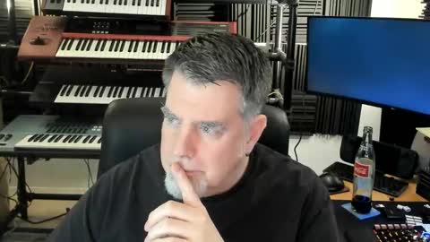 Snapshot of mostly_unbothered chatting on January 11, 2026, 10:42 am mostly_unbothered online show from January 11, 2026, 10:42 am