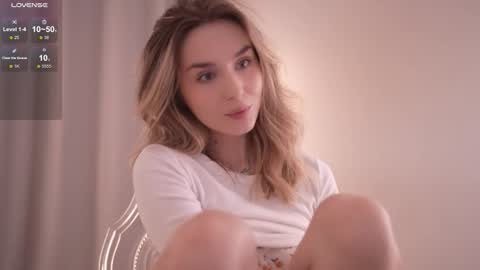 MIRA online show from October 27, 2025, 3:49 pm