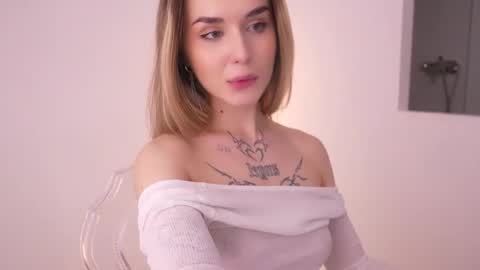 MIRA online show from November 28, 2025, 5:15 pm