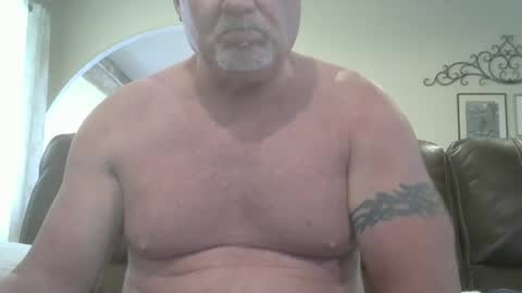 motorguy08 online show from September 25, 2025, 5:05 pm