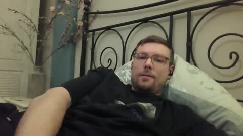 Snapshot of moveyourbody_dancewithme chatting on March 29, 2026, 4:07 pm moveyourbody_dancewithme online show from March 29, 2026, 4:07 pm