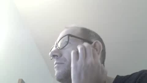 Snapshot of moviem1978 chatting on March 16, 2026, 4:33 pm Frederik online show from March 16, 2026, 4:33 pm