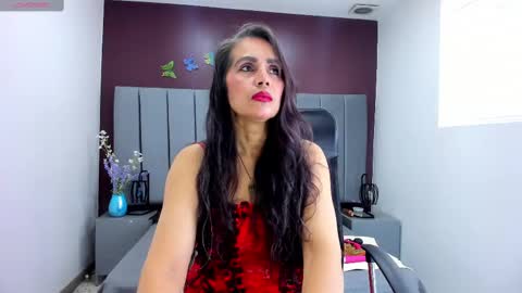 moxa hot online show from October 3, 2025, 3:09 pm