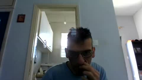 Snapshot of mppempis81 chatting on May 9, 2026, 9:03 am mppempis81 online show from May 9, 2026, 9:03 am