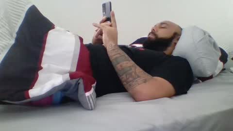 Mr8 online show from January 10, 2025, 5:02 pm