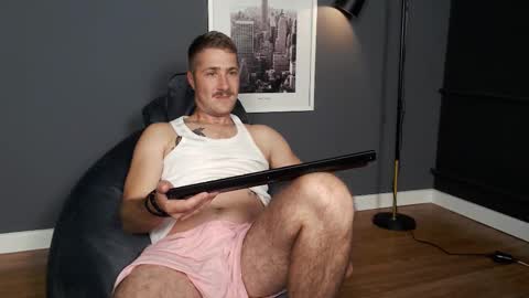 Snapshot of mr_at chatting on September 25, 2025, 7:12 am Artur online show from September 25, 2025, 7:12 am