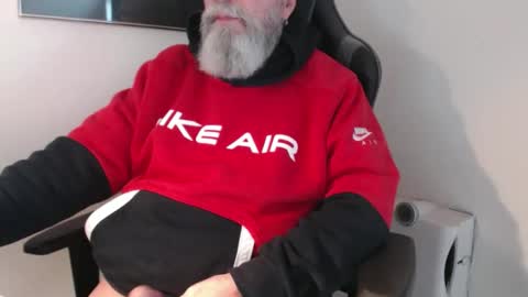 mr_boombastic2021 online show from January 13, 2026, 11:15 am