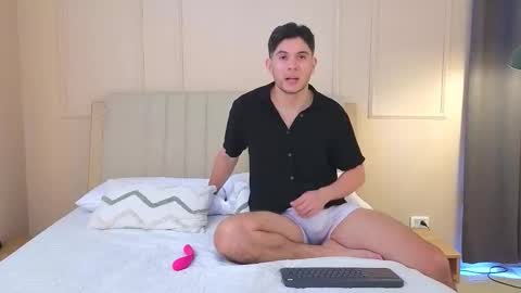 Snapshot of mr_danni_ chatting on March 15, 2026, 7:20 pm Danny Aleja online show from March 15, 2026, 7:20 pm