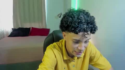 Snapshot of mr_dominant69 chatting on January 5, 2026, 6:22 pm MISTER online show from January 5, 2026, 6:22 pm