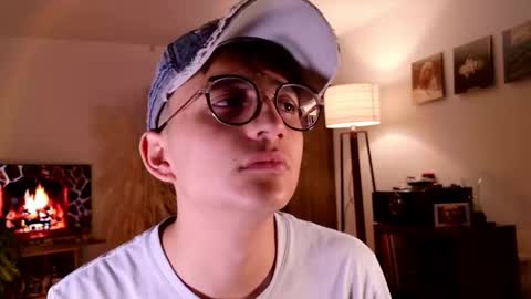 Mr Evans online show from November 4, 2025, 2:49 pm