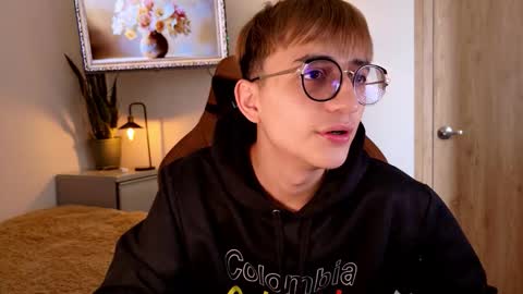 Mr Evans online show from November 17, 2025, 4:13 pm