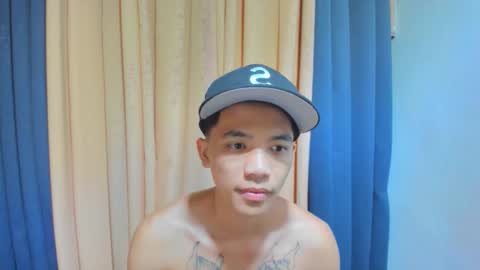 mr fucker213 online show from April 17, 2026, 6:44 pm