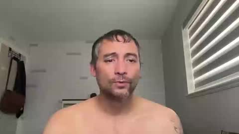 Snapshot of mr_halfling chatting on October 17, 2025, 10:45 pm mr_halfling online show from October 17, 2025, 10:45 pm