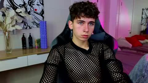 Snapshot of mr_lucky_guy chatting on February 1, 2025, 11:06 pm Kris online show from February 1, 2025, 11:06 pm