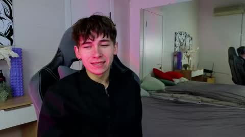 Snapshot of mr_lucky_guy chatting on February 11, 2025, 6:01 pm Kris online show from February 11, 2025, 6:01 pm