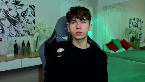 Snapshot of mr_lucky_guy chatting on February 14, 2025, 10:25 pm Kris online show from February 14, 2025, 10:25 pm