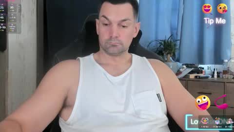 Snapshot of mr_mac69 chatting on March 2, 2026, 5:42 pm Cam online show from March 2, 2026, 5:42 pm