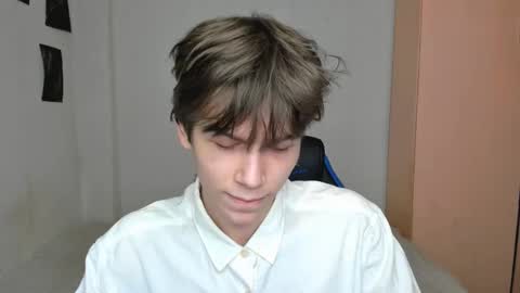 Snapshot of mr_makentoshi chatting on February 1, 2025, 7:47 am Makentoshi online show from February 1, 2025, 7:47 am