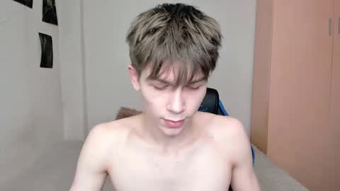 Snapshot of mr_makentoshi chatting on March 11, 2025, 7:15 am Makentoshi online show from March 11, 2025, 7:15 am