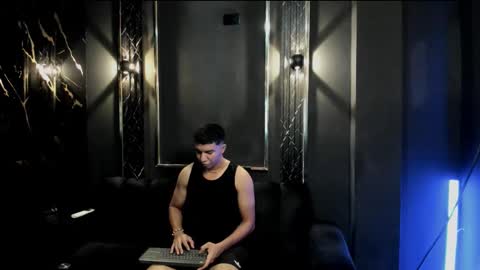Snapshot of mr_maximo chatting on September 15, 2025, 5:07 am mr_maximo online show from September 15, 2025, 5:07 am
