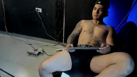 Snapshot of mr_maximo chatting on October 25, 2025, 6:46 pm mr_maximo online show from October 25, 2025, 6:46 pm
