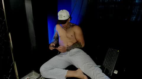 Snapshot of mr_maximo chatting on October 29, 2025, 7:59 pm mr_maximo online show from October 29, 2025, 7:59 pm
