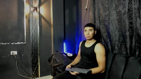 Snapshot of mr_maximo chatting on November 2, 2025, 4:59 am mr_maximo online show from November 2, 2025, 4:59 am