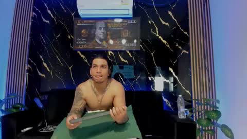 Snapshot of mr_maximo chatting on January 14, 2026, 8:20 am mr_maximo online show from January 14, 2026, 8:20 am