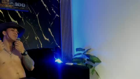Snapshot of mr_maximo chatting on March 31, 2026, 5:19 am mr_maximo online show from March 31, 2026, 5:19 am