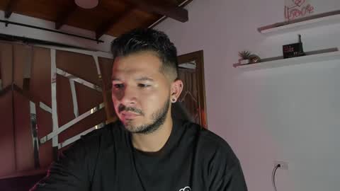 Snapshot of mr_mikee_ chatting on January 18, 2025, 3:09 am MIKEE online show from January 18, 2025, 3:09 am