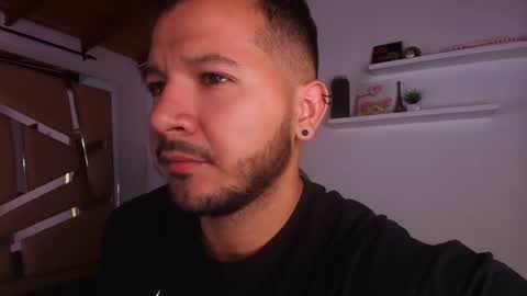 Snapshot of mr_mikee_ chatting on September 16, 2025, 3:07 am MIKEE online show from September 16, 2025, 3:07 am