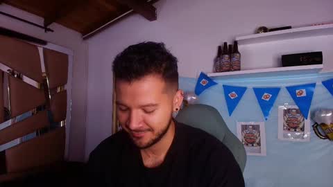 Snapshot of mr_mikee_ chatting on October 2, 2025, 3:02 am MIKEE online show from October 2, 2025, 3:02 am