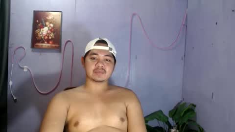 mr_olivercummerx online show from May 24, 2026, 4:28 am