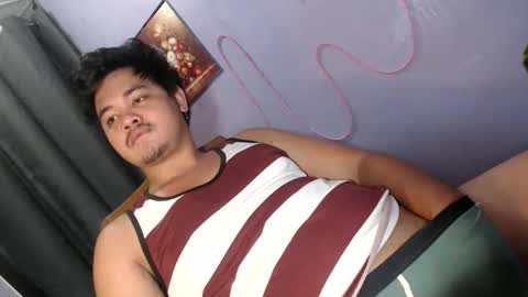 mr_olivercummerx online show from May 27, 2026, 4:15 pm