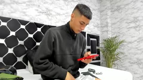 Mr Porn  online show from April 18, 2026, 3:10 am