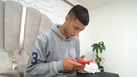 Mr Porn  online show from April 25, 2026, 1:52 am