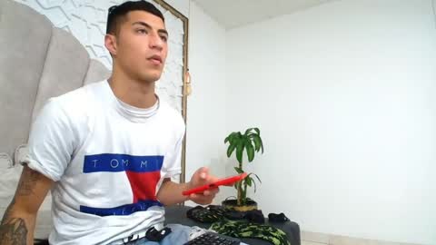 Mr Porn  online show from May 14, 2026, 6:42 am