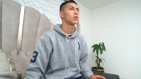 Mr Porn  online show from June 1, 2026, 12:29 pm