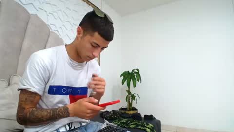 Mr Porn  online show from June 12, 2026, 3:05 am