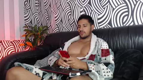 AARON online show from December 2, 2024, 9:02 am