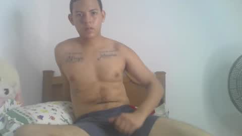 Snapshot of mr_sharkmaster777 chatting on January 4, 2025, 5:37 pm mr_sharkmaster777 online show from January 4, 2025, 5:37 pm