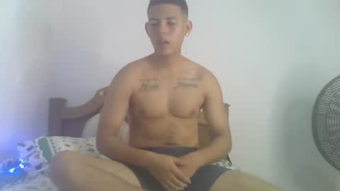 Snapshot of mr_sharkmaster777 chatting on January 8, 2025, 2:46 pm mr_sharkmaster777 online show from January 8, 2025, 2:46 pm