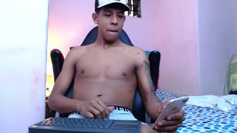 Snapshot of mr_stiven_ chatting on January 24, 2025, 6:03 am mr_stiven_ online show from January 24, 2025, 6:03 am