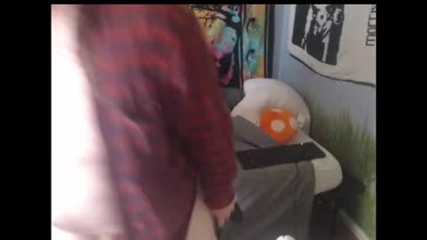 Snapshot of mr_strawberry chatting on October 25, 2025, 5:51 pm mr_strawberry online show from October 25, 2025, 5:51 pm